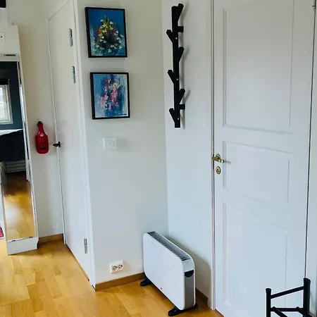 Centrally Located In Appartement