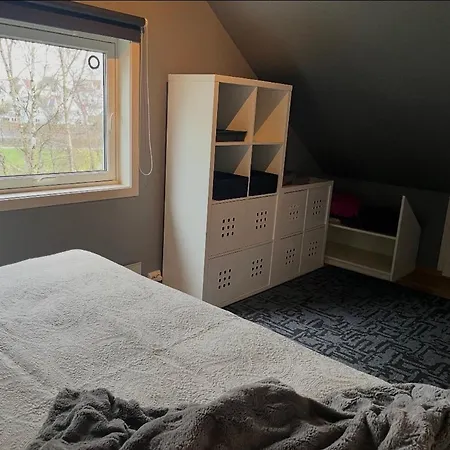 Centrally Located In Appartement *